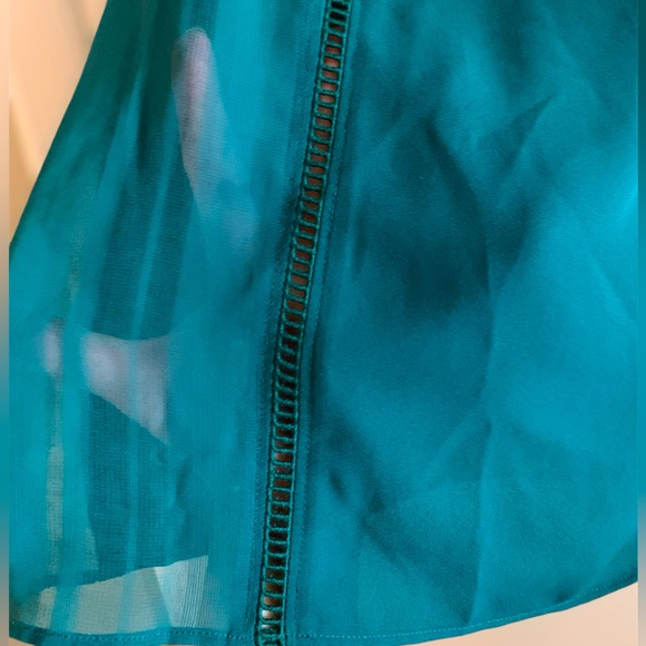 Emerald Green Express Top NWT size M - Picture 7 of 8